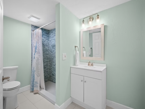Beachside Retreat 4-Bedroom Home Rental - Your Perfect Island Getaway